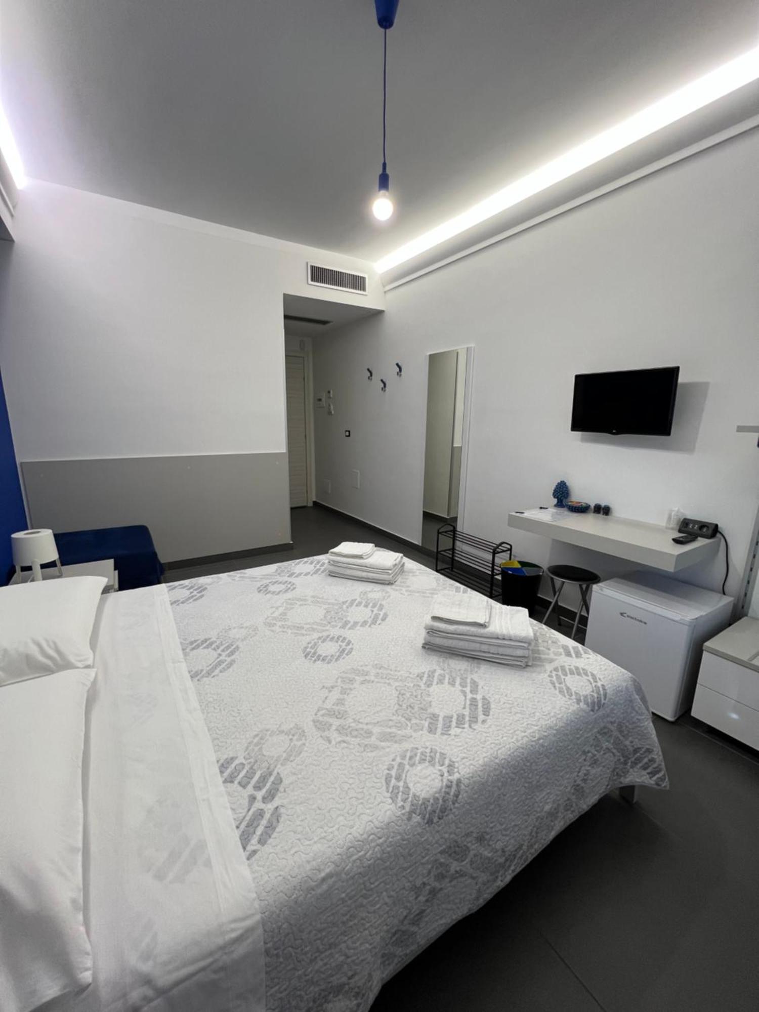 Sicilia Bedda B&B Nizza di Sicilia Exteriör bild