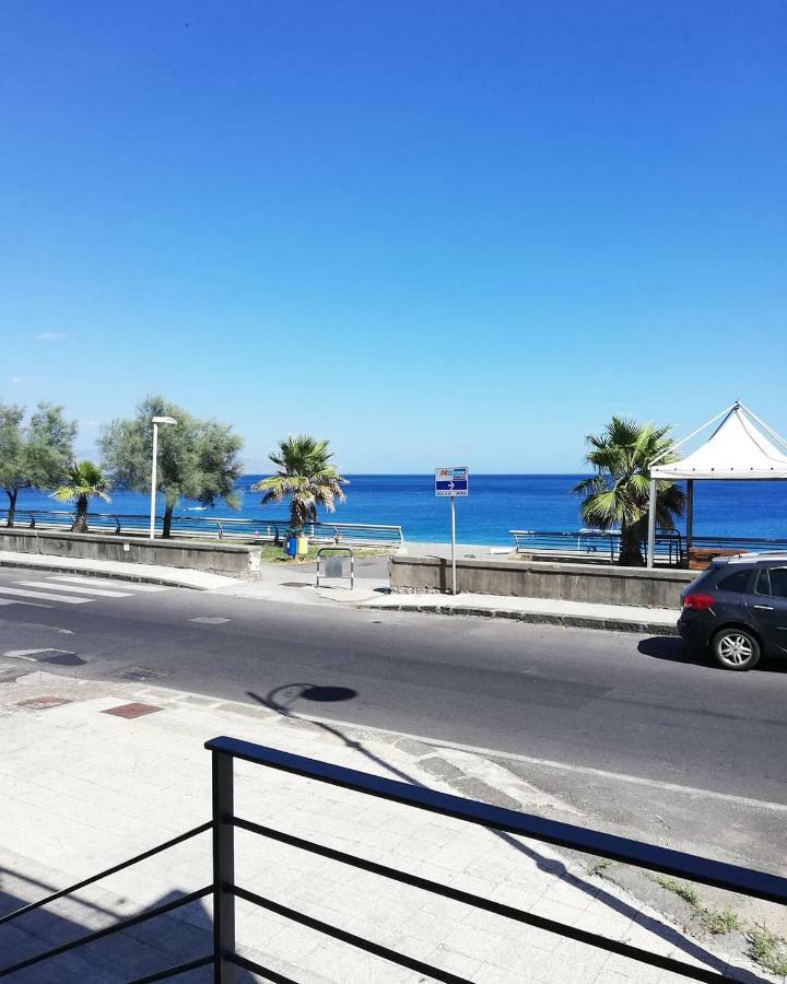 Sicilia Bedda B&B Nizza di Sicilia Exteriör bild